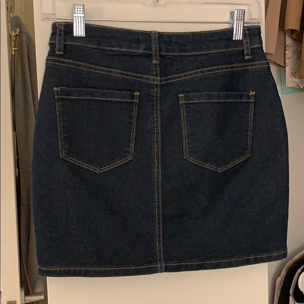 NWOT Forever 21 Denim Button Mini Skirt - Picture 4 of 6